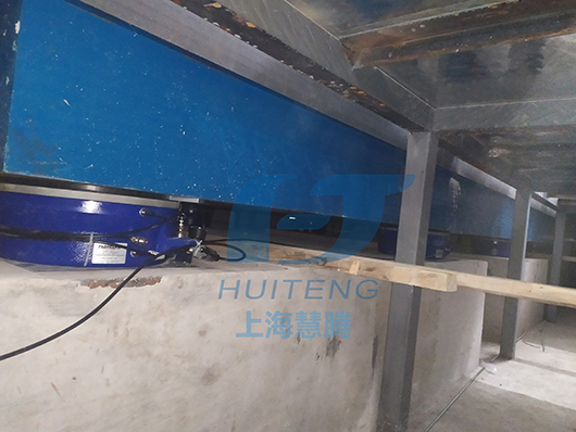 上海慧騰4套FABREEKA空氣彈簧開始安裝啦！